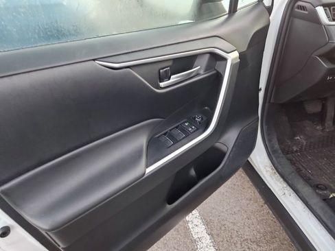 Used 2023 Toyota RAV4 XLE image 5