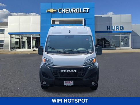 Used 2026 RAM ProMaster 2500 w/ Convenience Group FWD image 9