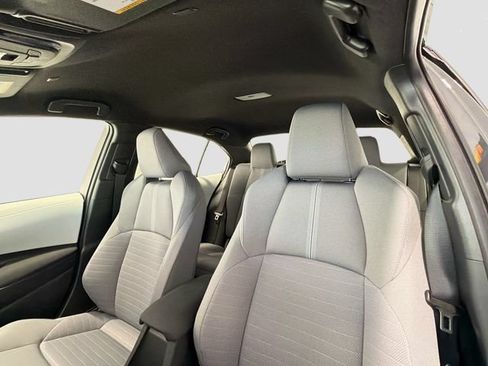 New 2026 Toyota Corolla SE w/ SE Premium Package FWD image 17