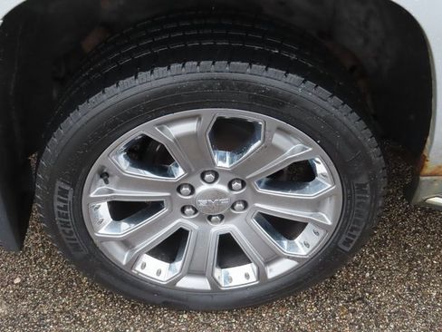 Used 2015 GMC Yukon XL Denali w/ Enhanced Security Package image 13