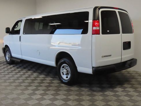Used 2023 Chevrolet Express 3500 LS RWD image 4