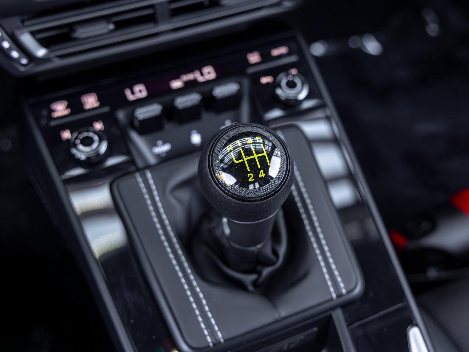 Certified 2022 Porsche 911 GT3 RWD image 40