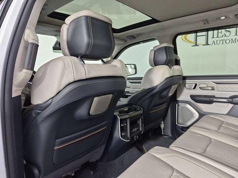 Used 2025 RAM 1500 Tungsten AWD/4WD image 34