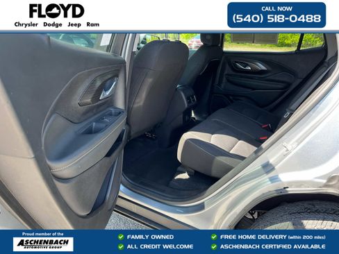 Used 2024 GMC Terrain SLE AWD/4WD image 22