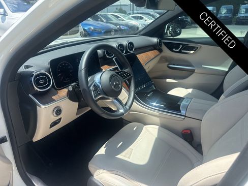 Used 2025 Mercedes-Benz C 300 Sedan image 9