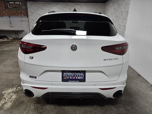 Used 2022 Alfa Romeo Stelvio Veloce image 52