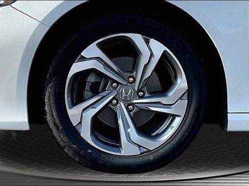 Used 2018 Honda Accord EX-L image 34