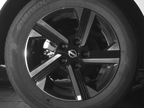 Used 2025 Nissan Sentra SV image 15