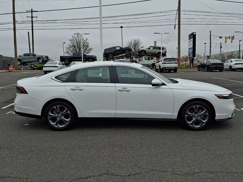 Used 2023 Honda Accord EX image 7