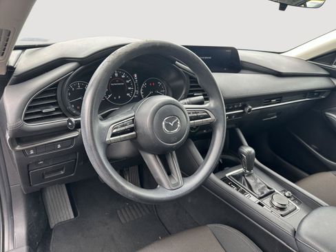 Used 2021 MAZDA MAZDA3 Sedan FWD image 10