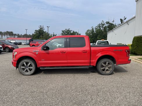 Used 2017 Ford F150 XLT w/ Equipment Group 302A Luxury AWD/4WD image 7