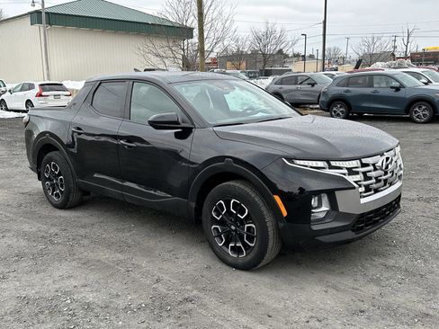 Certified 2023 Hyundai Santa Cruz SE image 2