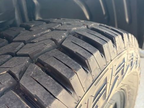 Used 2018 Jeep Wrangler Unlimited Sport AWD/4WD image 24