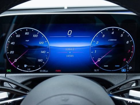 Used 2024 Mercedes-Benz E 350 4MATIC Sedan image 2