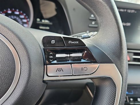 Used 2023 Hyundai Elantra SEL image 22