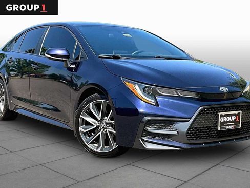 Certified 2021 Toyota Corolla SE FWD image 3