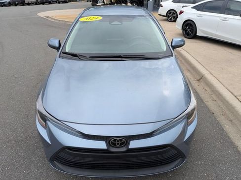 Used 2024 Toyota Corolla LE FWD image 4