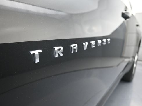 Used 2023 Chevrolet Traverse LS AWD/4WD image 30