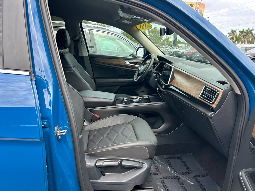 Used 2026 Volkswagen Atlas SE FWD image 41