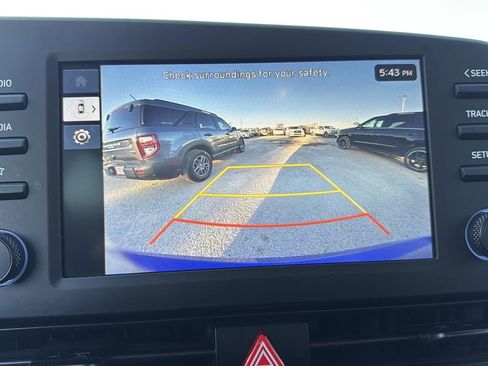 Used 2025 Hyundai Elantra Sport image 19