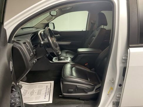 Used 2018 Chevrolet Colorado LT w/ Redline Special Edition image 14