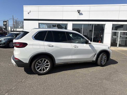 Certified 2023 BMW X5 xDrive40i w/ Premium Package image 6