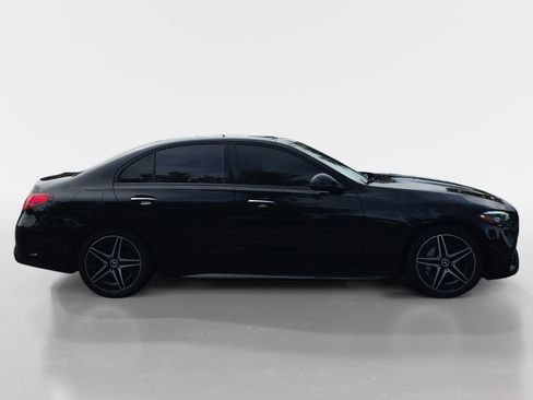 Used 2023 Mercedes-Benz C 300 4MATIC Sedan image 3
