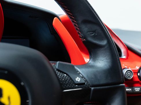 Used 2016 Ferrari 488 GTB RWD image 16