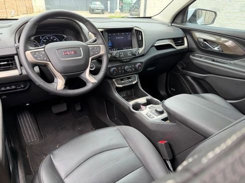 Used 2023 GMC Terrain Denali w/ Denali Premium Package image 5