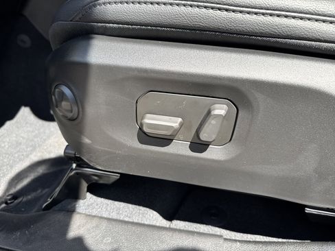 New 2025 Jeep Wrangler Sahara image 12