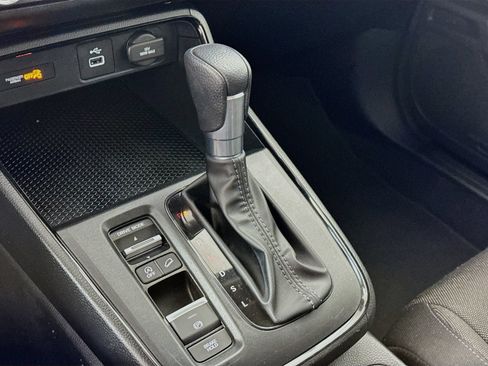Used 2024 Honda CR-V LX image 17