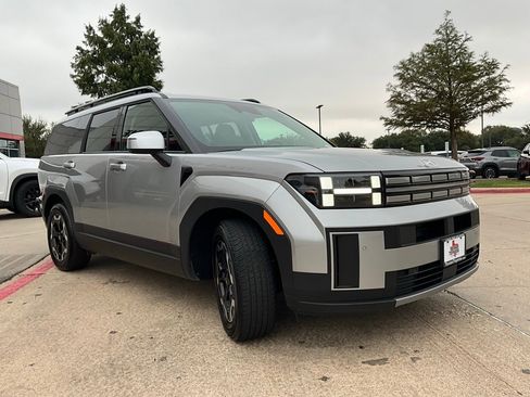 Used 2025 Hyundai Santa Fe SEL image 5