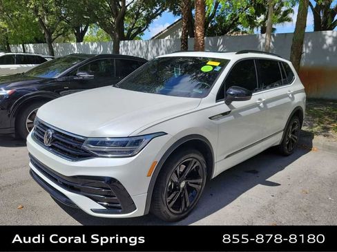 Used 2023 Volkswagen Tiguan SE R-Line FWD image 2