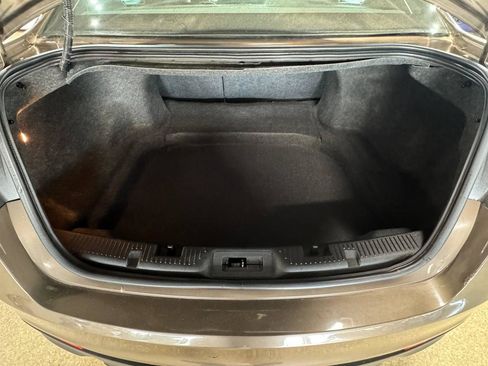 Used 2015 Ford Taurus Limited w/ Equipment Group 301A AWD/4WD image 13