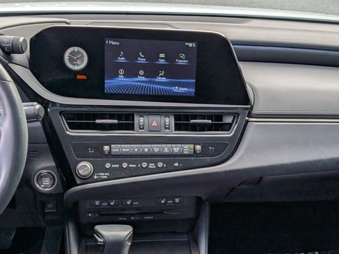 Certified 2022 Lexus ES 350 w/ Premium Package image 18