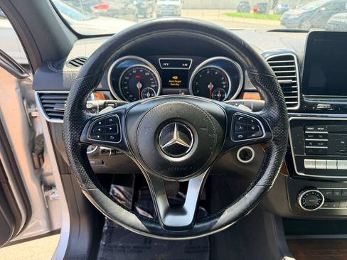 Used 2017 Mercedes-Benz GLS 450 4MATIC image 19
