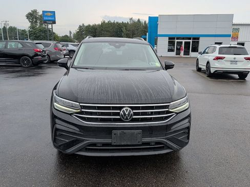 Used 2022 Volkswagen Tiguan SE w/ Panoramic Sunroof Package AWD/4WD image 6