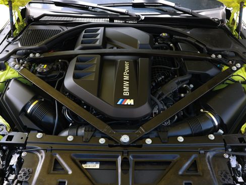 Used 2021 BMW M4 Coupe w/ Executive Package RWD image 56