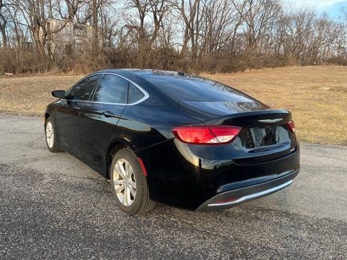 Used 2016 Chrysler 200 Limited w/ Convenience Group image 7