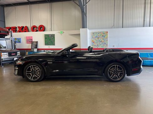 Used 2020 Ford Mustang GT Premium image 33