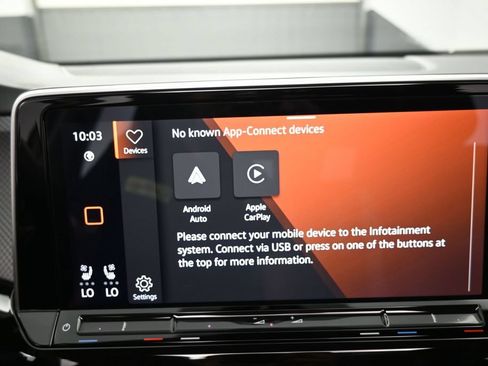 Used 2025 Volkswagen Atlas Peak Edition SE AWD/4WD image 12