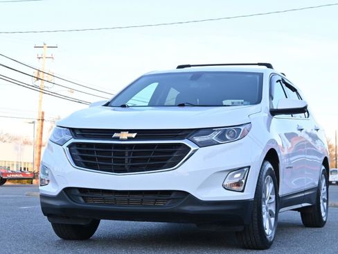 Used 2018 Chevrolet Equinox LT image 4