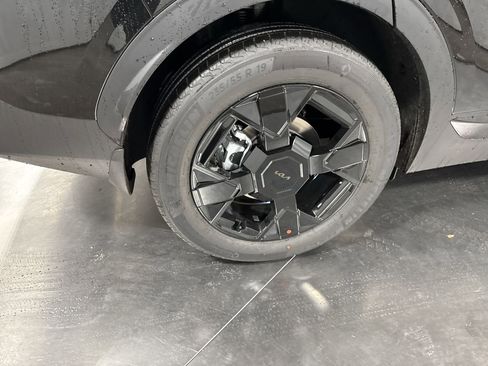 New 2026 Kia Sportage X-Line AWD/4WD image 13