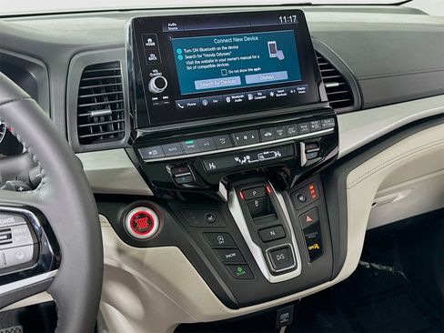 Certified 2026 Honda Odyssey EX-L image 16