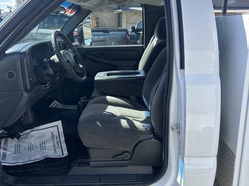 Used 2006 Chevrolet Silverado 2500 W/T image 4