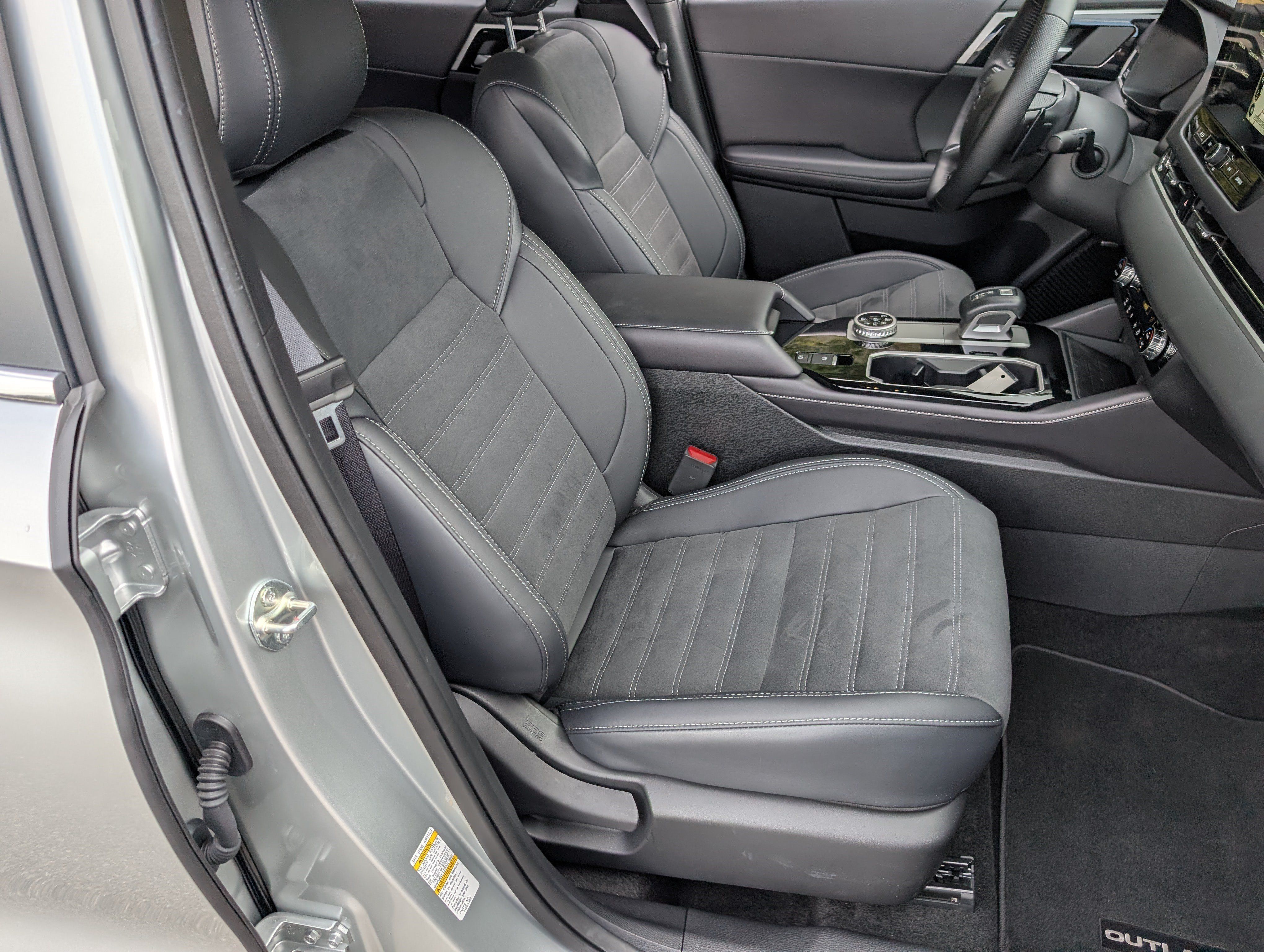 Used 2026 Mitsubishi Outlander SE AWD/4WD image 21