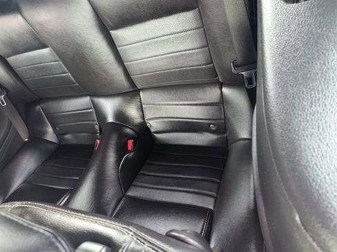 Used 2013 Ford Mustang Premium image 25