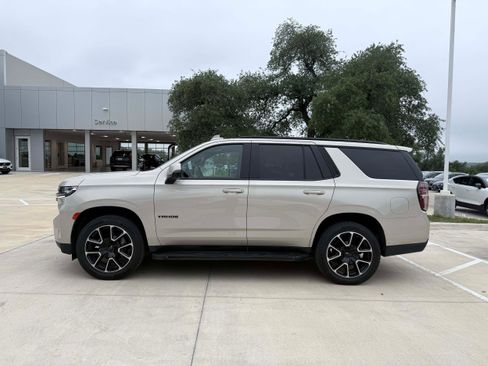 Used 2022 Chevrolet Tahoe RST w/ Luxury Package RWD image 3