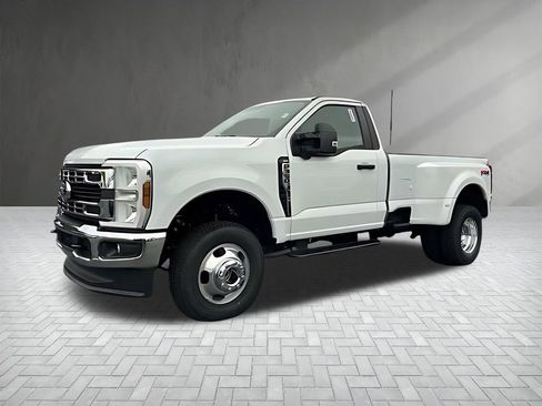 New 2026 Ford F350 XLT w/ 360-Degree Camera Package AWD/4WD image 3