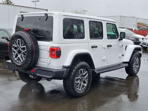 New 2026 Jeep Wrangler Sahara image 7